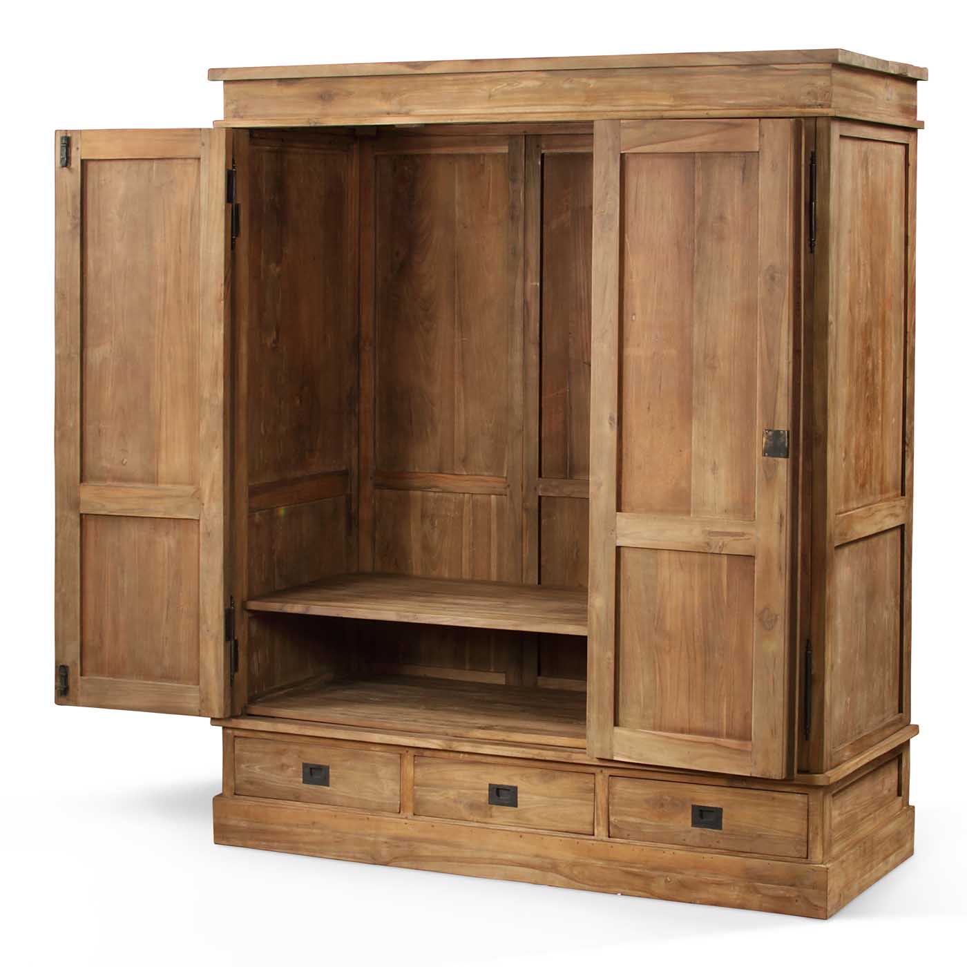 Шкаф с открытыми дверями. Старинный шкаф. Шкаф с открытыми дверцами. Платяной шкаф из дерева. Старинный шкаф для одежды открытый.