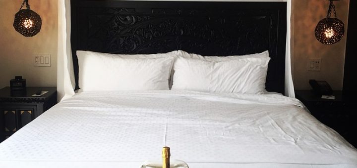 how to effectively move a king-size bed