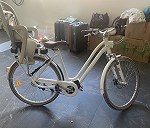 Boxes 21–30, Chair x 6, Three-seater sofa x 1, Bicycle x 3