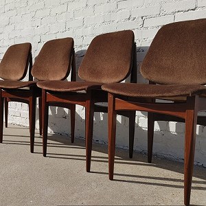 Chair x 4