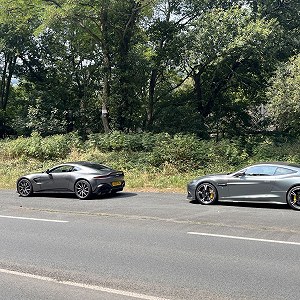 Aston Martin Vanquish x 2