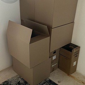 Boxes 6–10, Monitor x 2, Computer x 1,  boxes of Clothes  x 5, Coffee maker x 1