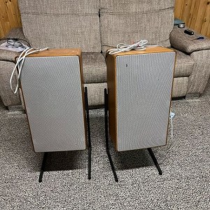 Floor loudspeaker x 2