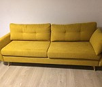 1 sofa + 5 opakowan z rzeczami personalnymi