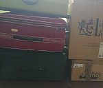 3 walizki, 2 kartony