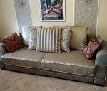 Sofa trzyosobowa i pufa 60x60