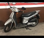 Honda scoopy sh 100