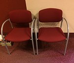 2 krzesła obrotowe, 3 krzesła dla Klienta