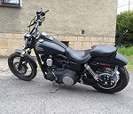 Harley-Davidson Street Bob - motocykl uszkodzony